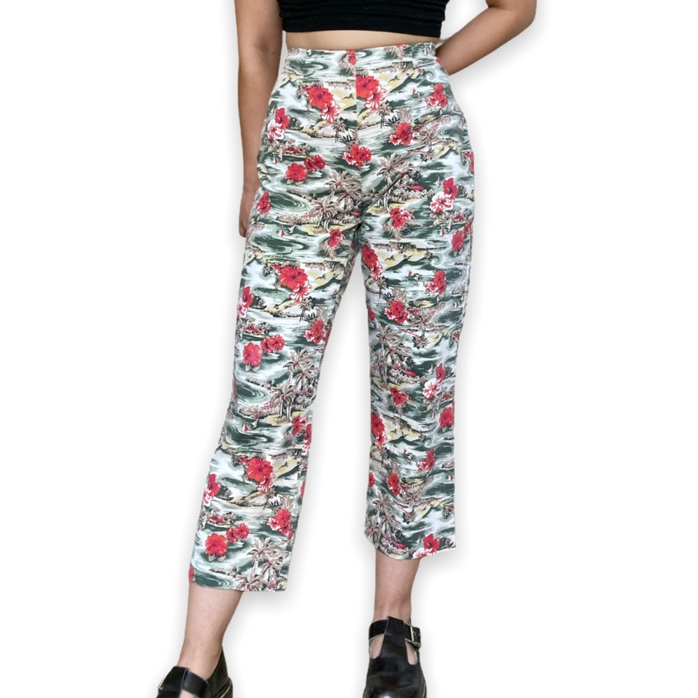 Vintage Hawaiian Print Cropped Pants